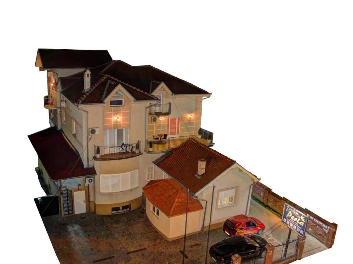 Hotel Perla Ldm Leskovac เลสโควัซ ภายนอก รูปภาพ
