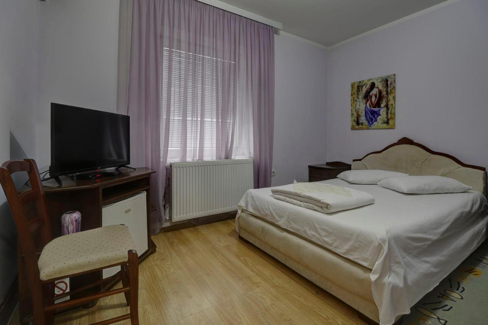 Hotel Perla Ldm Leskovac เลสโควัซ ภายนอก รูปภาพ