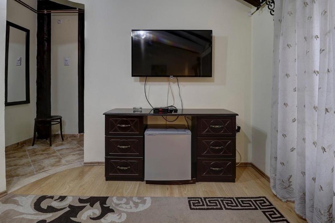 Hotel Perla Ldm Leskovac เลสโควัซ ภายนอก รูปภาพ
