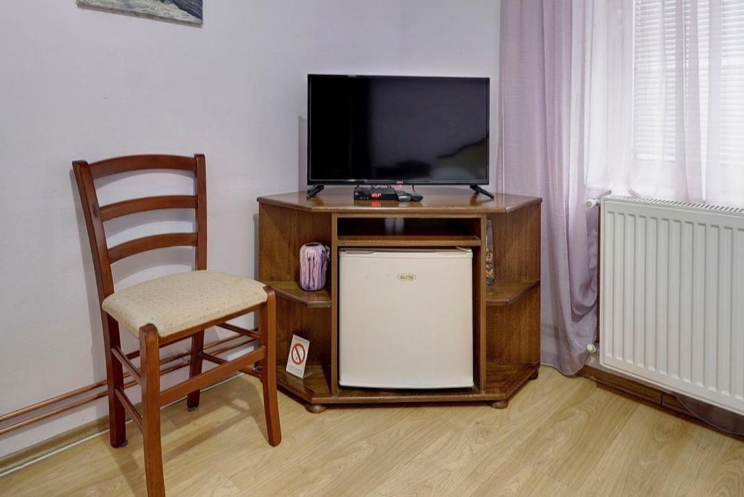 Hotel Perla Ldm Leskovac เลสโควัซ ภายนอก รูปภาพ